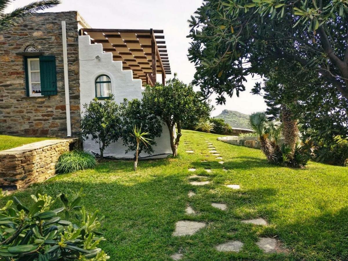 Vila Laggades Relaxing House Tínos Exteriér fotografie